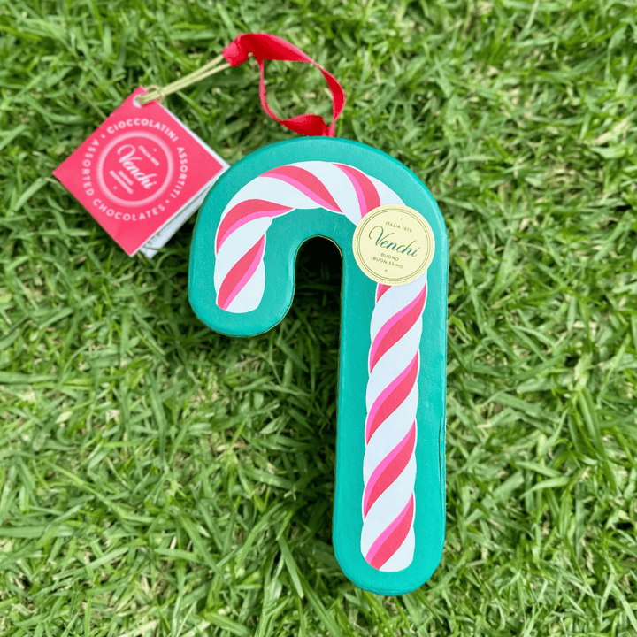 Venchi Candy Cane Christmas Bannecker 62g | Auckland Grocery Delivery Get Venchi Candy Cane Christmas Bannecker 62g delivered to your doorstep by your local Auckland grocery delivery. Shop Paddock To Pantry. Convenient online food shopping in NZ | Grocery Delivery Auckland | Grocery Delivery Nationwide | Fruit Baskets NZ | Online Food Shopping NZ Venchi Candy Cane Christmas Bannecker 62g Delivered to your door 7 days overnight NZ-wide | Free delivery on orders over $125.