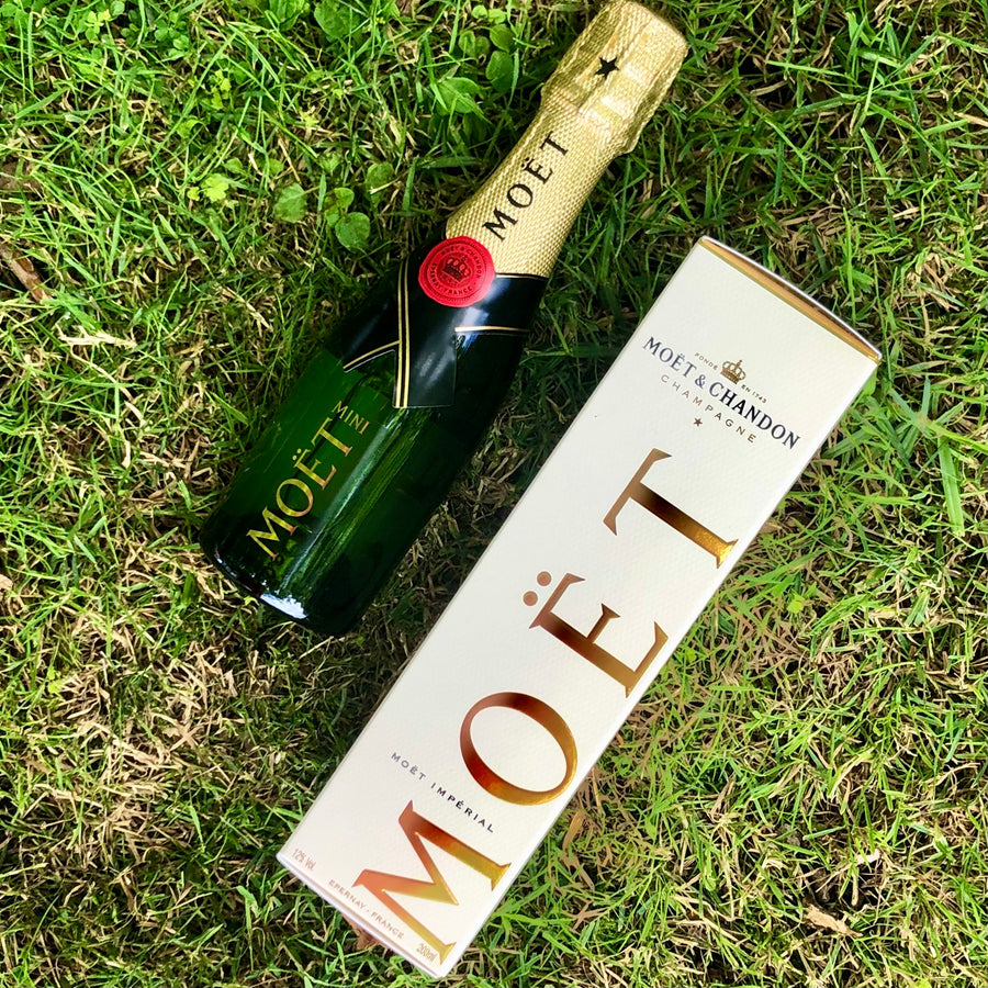 Mini Moet & Chandon Champagne | Auckland Grocery Delivery Get Mini Moet & Chandon Champagne delivered to your doorstep by your local Auckland grocery delivery. Shop Paddock To Pantry. Convenient online food shopping in NZ | Grocery Delivery Auckland | Grocery Delivery Nationwide | Fruit Baskets NZ | Online Food Shopping NZ Moët is the worlds most famous champagne and rightfully so! Premium, decadent and the perfect pairing to any celebration. Get you Moet delivered on our Wine Delivery Auckland service 7 da